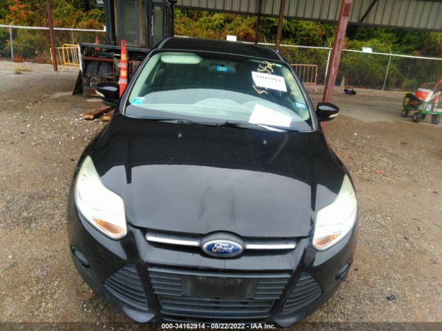 Photo 5 VIN: 1FADP3F24DL352001 - FORD FOCUS 