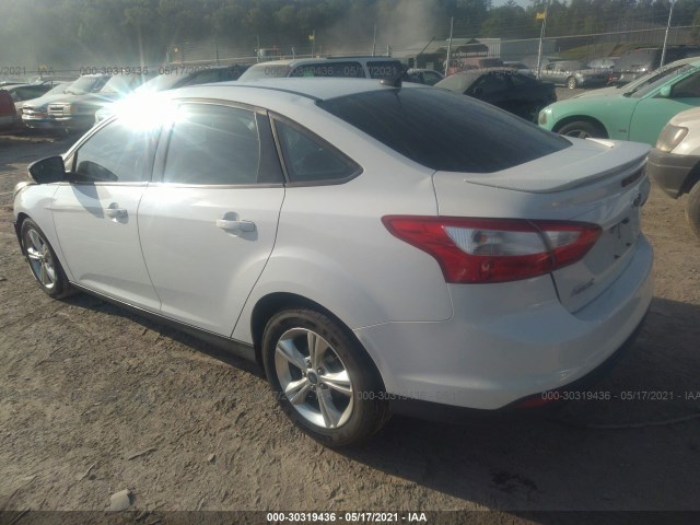 Photo 2 VIN: 1FADP3F24EL139857 - FORD FOCUS 