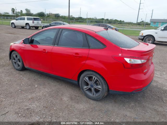 Photo 2 VIN: 1FADP3F24EL316827 - FORD FOCUS 