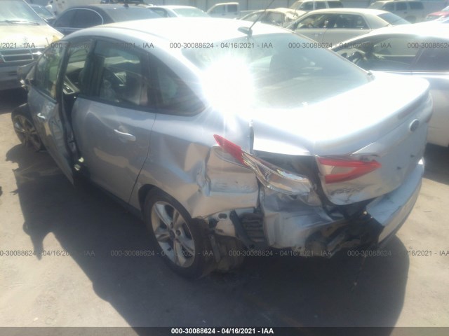 Photo 2 VIN: 1FADP3F24EL355627 - FORD FOCUS 