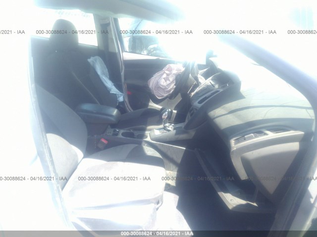 Photo 4 VIN: 1FADP3F24EL355627 - FORD FOCUS 