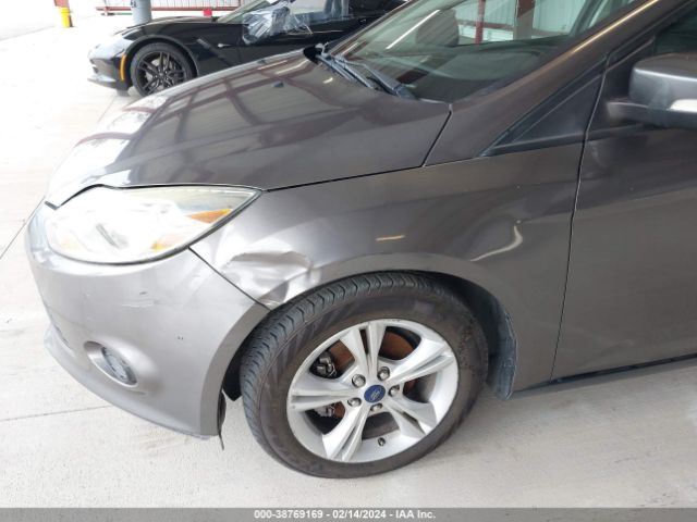 Photo 5 VIN: 1FADP3F24EL375523 - FORD FOCUS 