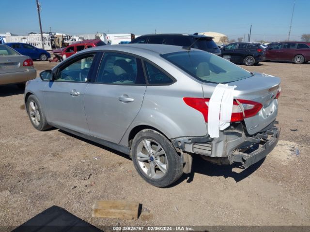 Photo 2 VIN: 1FADP3F24EL389793 - FORD FOCUS 