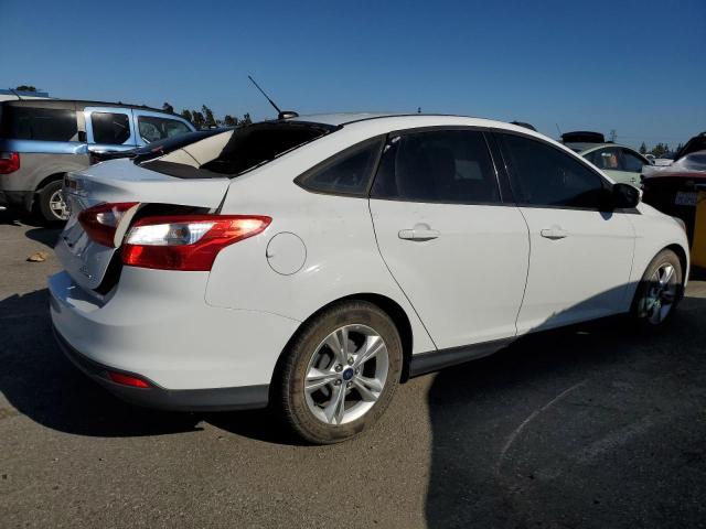 Photo 2 VIN: 1FADP3F24EL392693 - FORD FOCUS 