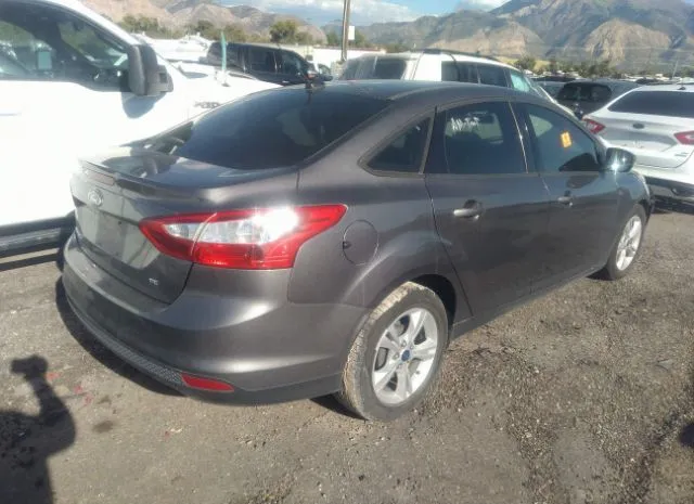 Photo 3 VIN: 1FADP3F24EL392855 - FORD FOCUS 