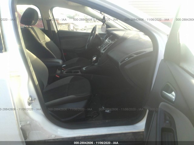 Photo 4 VIN: 1FADP3F24EL437552 - FORD FOCUS 