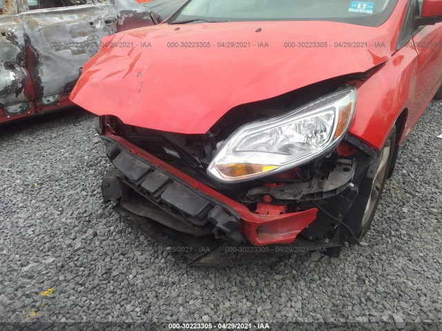 Photo 5 VIN: 1FADP3F24EL456618 - FORD FOCUS 