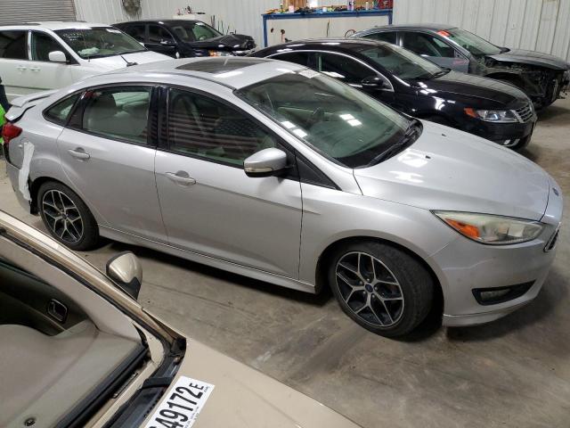 Photo 3 VIN: 1FADP3F24FL279795 - FORD FOCUS SE 