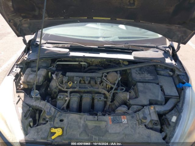 Photo 9 VIN: 1FADP3F24FL327246 - FORD FOCUS 