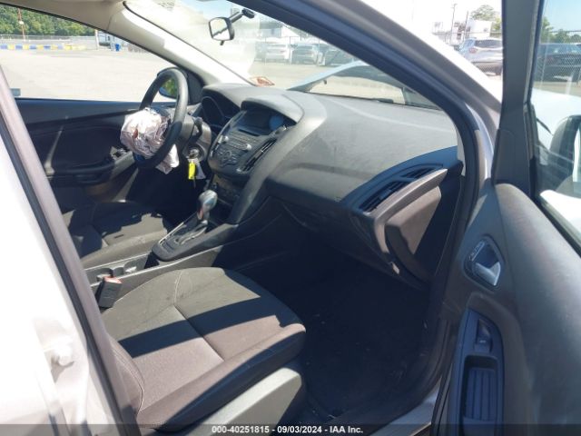 Photo 4 VIN: 1FADP3F24GL232395 - FORD FOCUS 