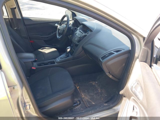 Photo 4 VIN: 1FADP3F24GL266689 - FORD FOCUS 