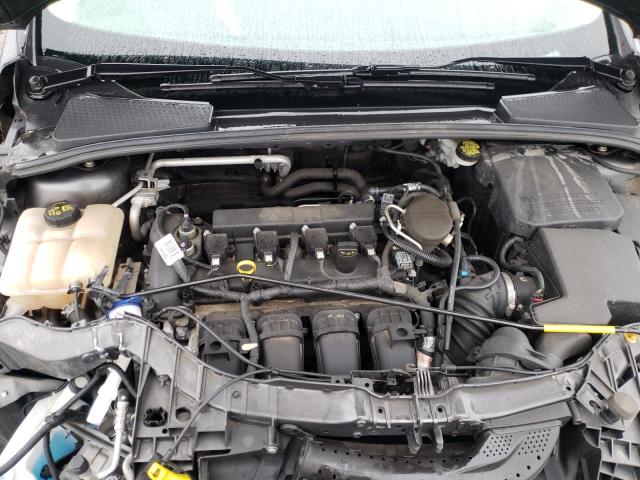 Photo 6 VIN: 1FADP3F24GL275036 - FORD FOCUS 