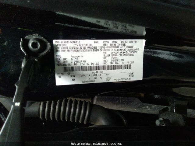 Photo 8 VIN: 1FADP3F24GL383852 - FORD FOCUS 