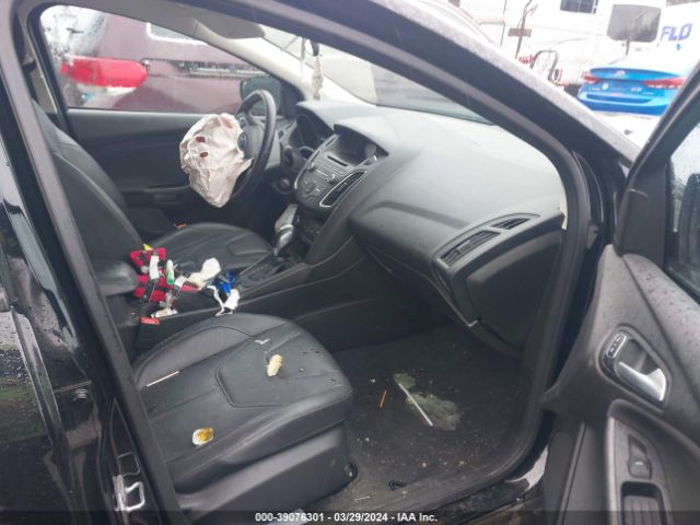 Photo 4 VIN: 1FADP3F24GL400939 - FORD FOCUS 