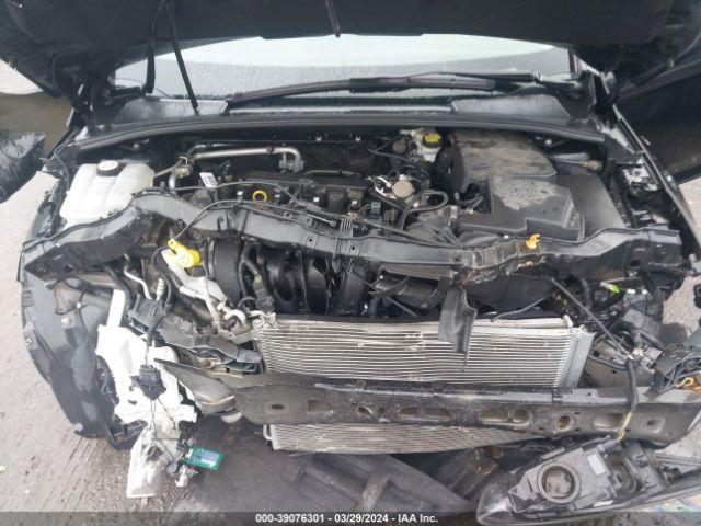 Photo 9 VIN: 1FADP3F24GL400939 - FORD FOCUS 