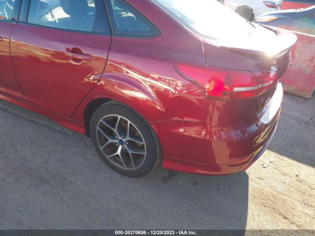 Photo 5 VIN: 1FADP3F24GL402612 - FORD FOCUS 