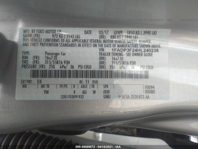 Photo 8 VIN: 1FADP3F24HL240238 - FORD FOCUS 