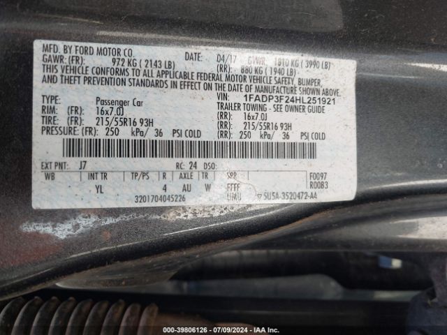 Photo 8 VIN: 1FADP3F24HL251921 - FORD FOCUS 