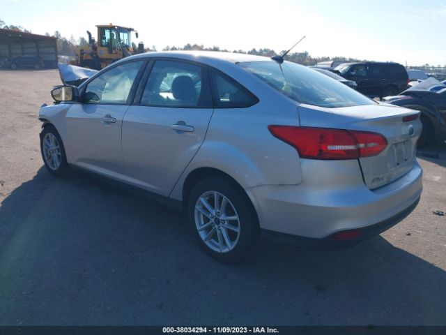 Photo 2 VIN: 1FADP3F24HL262496 - FORD FOCUS 