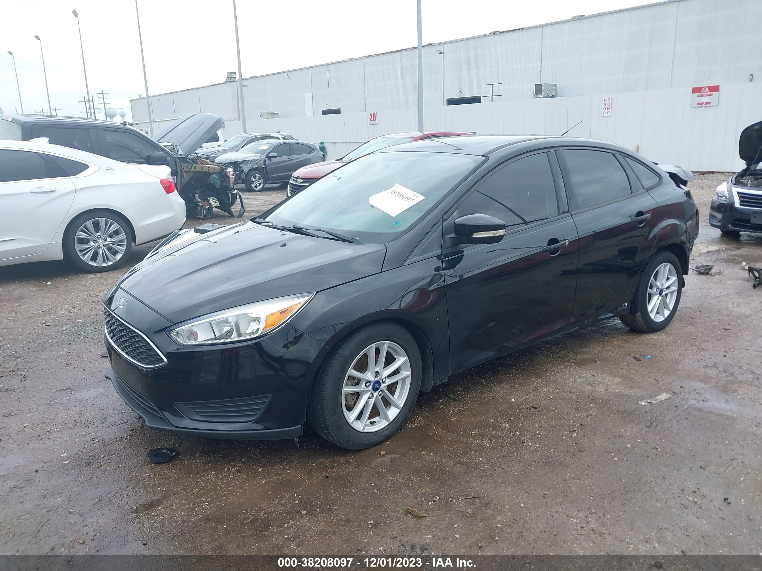 Photo 1 VIN: 1FADP3F24HL299175 - FORD FOCUS 