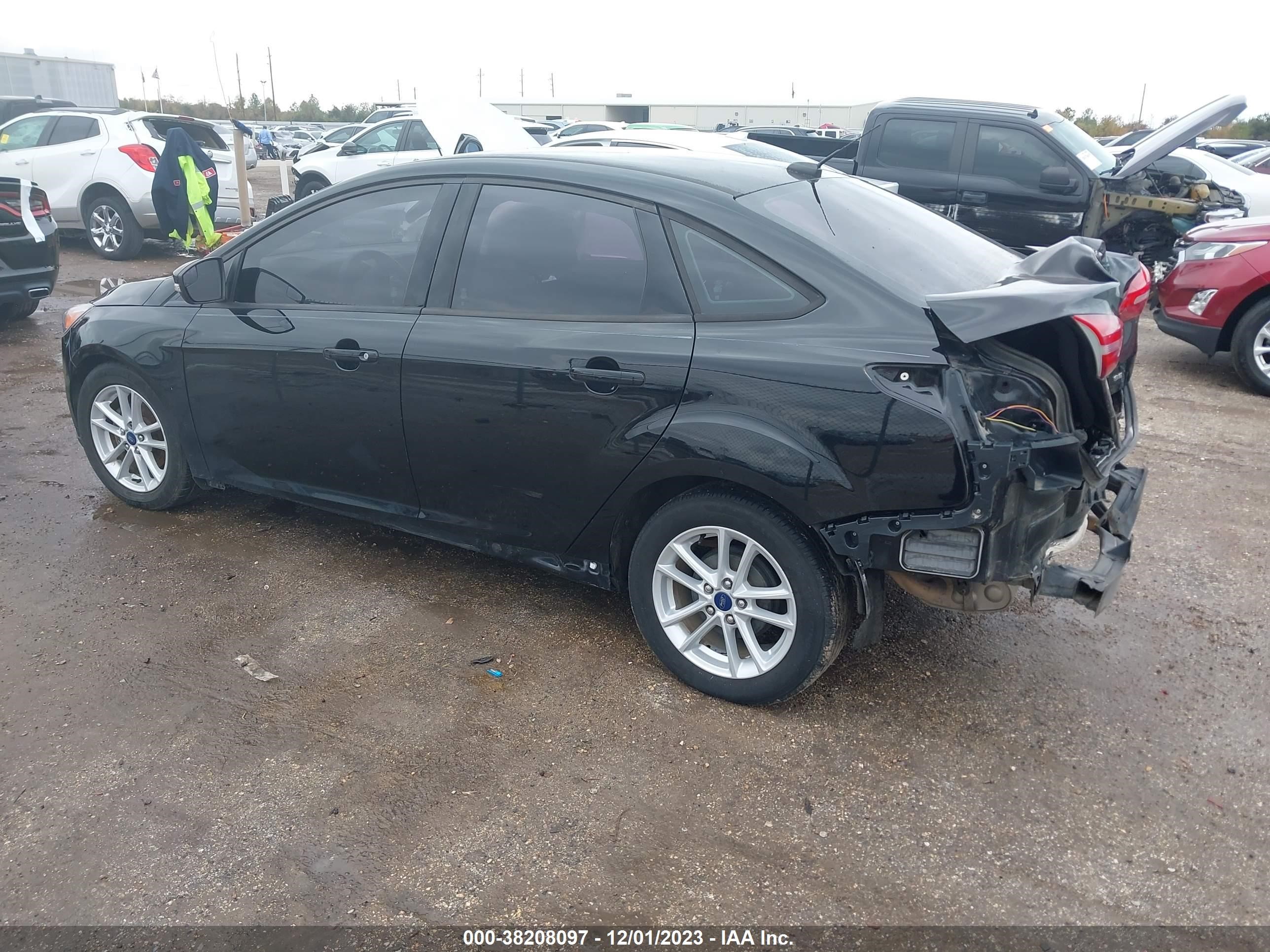 Photo 14 VIN: 1FADP3F24HL299175 - FORD FOCUS 