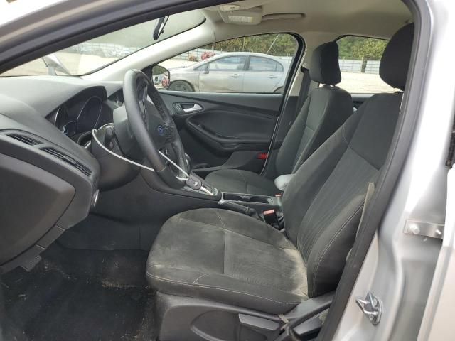 Photo 6 VIN: 1FADP3F24JL220027 - FORD FOCUS 