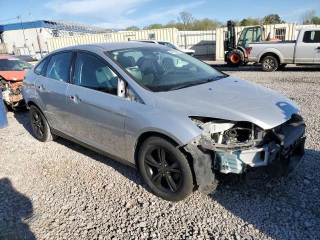 Photo 3 VIN: 1FADP3F25DL129613 - FORD FOCUS SE 