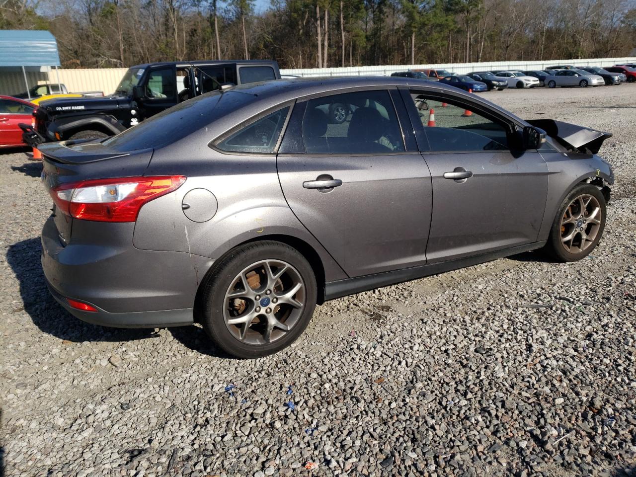 Photo 2 VIN: 1FADP3F25DL136061 - FORD FOCUS 