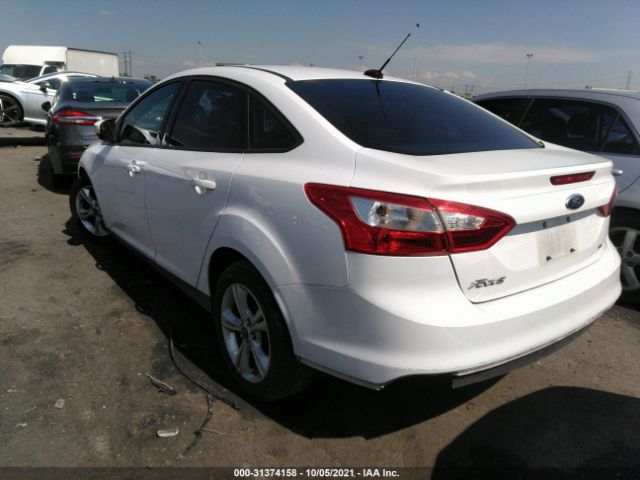 Photo 2 VIN: 1FADP3F25DL152051 - FORD FOCUS 