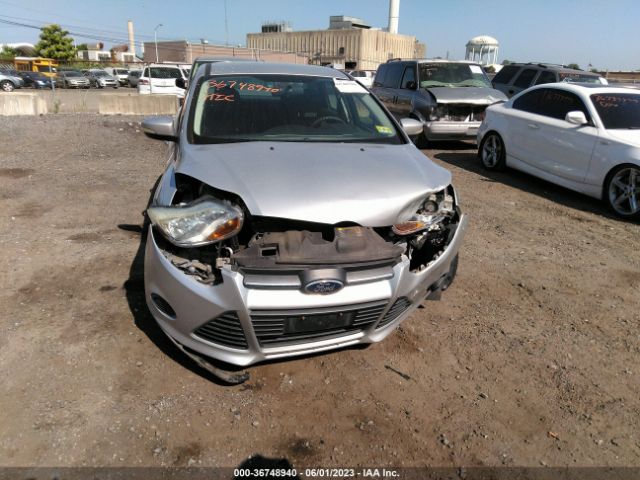 Photo 5 VIN: 1FADP3F25DL154883 - FORD FOCUS 