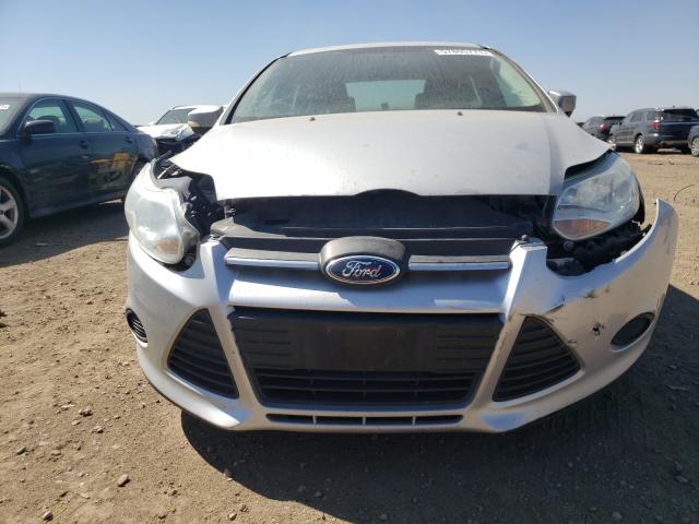 Photo 8 VIN: 1FADP3F25DL184000 - FORD FOCUS SE 