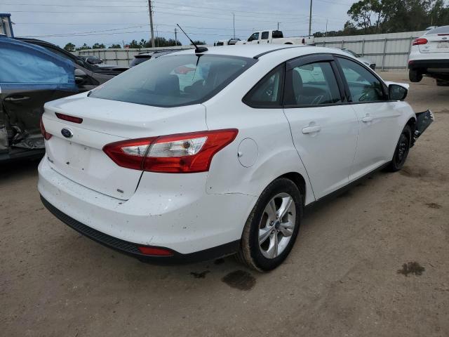 Photo 2 VIN: 1FADP3F25DL230215 - FORD FOCUS SE 