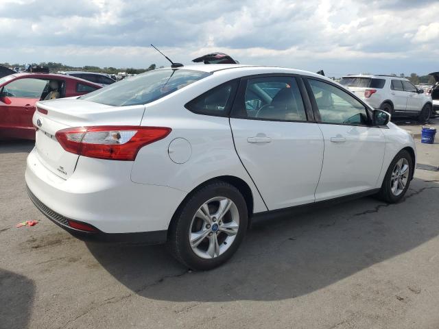 Photo 2 VIN: 1FADP3F25DL232949 - FORD FOCUS SE 