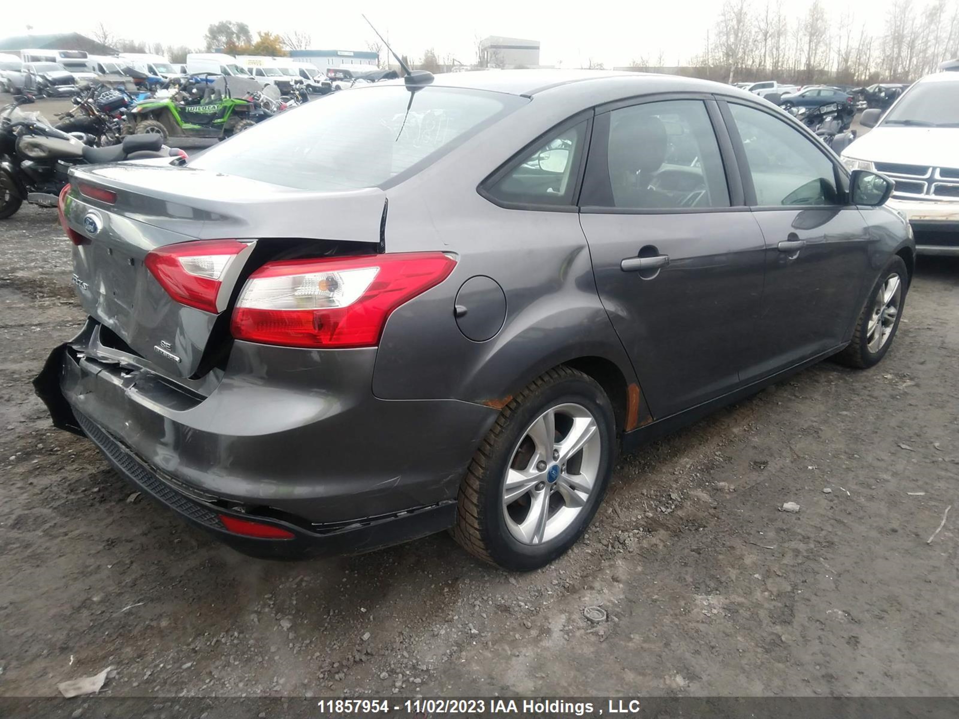 Photo 3 VIN: 1FADP3F25DL256359 - FORD FOCUS 