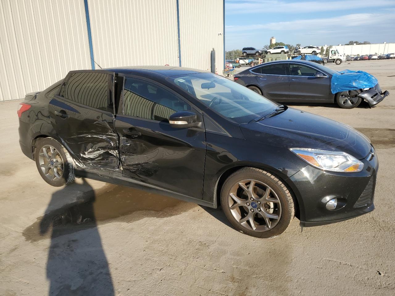 Photo 3 VIN: 1FADP3F25DL265479 - FORD FOCUS 