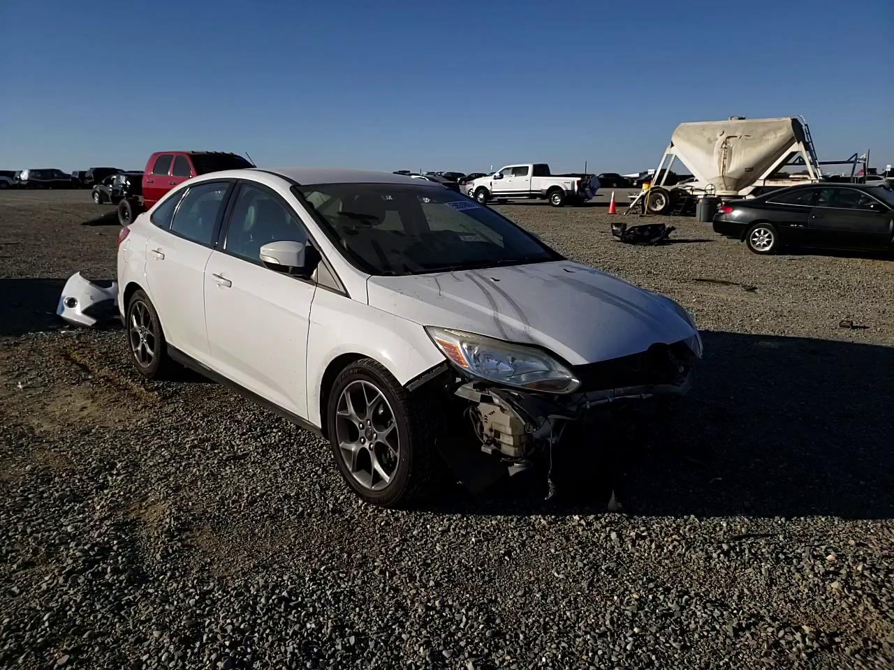 Photo 10 VIN: 1FADP3F25DL335630 - FORD FOCUS SE 