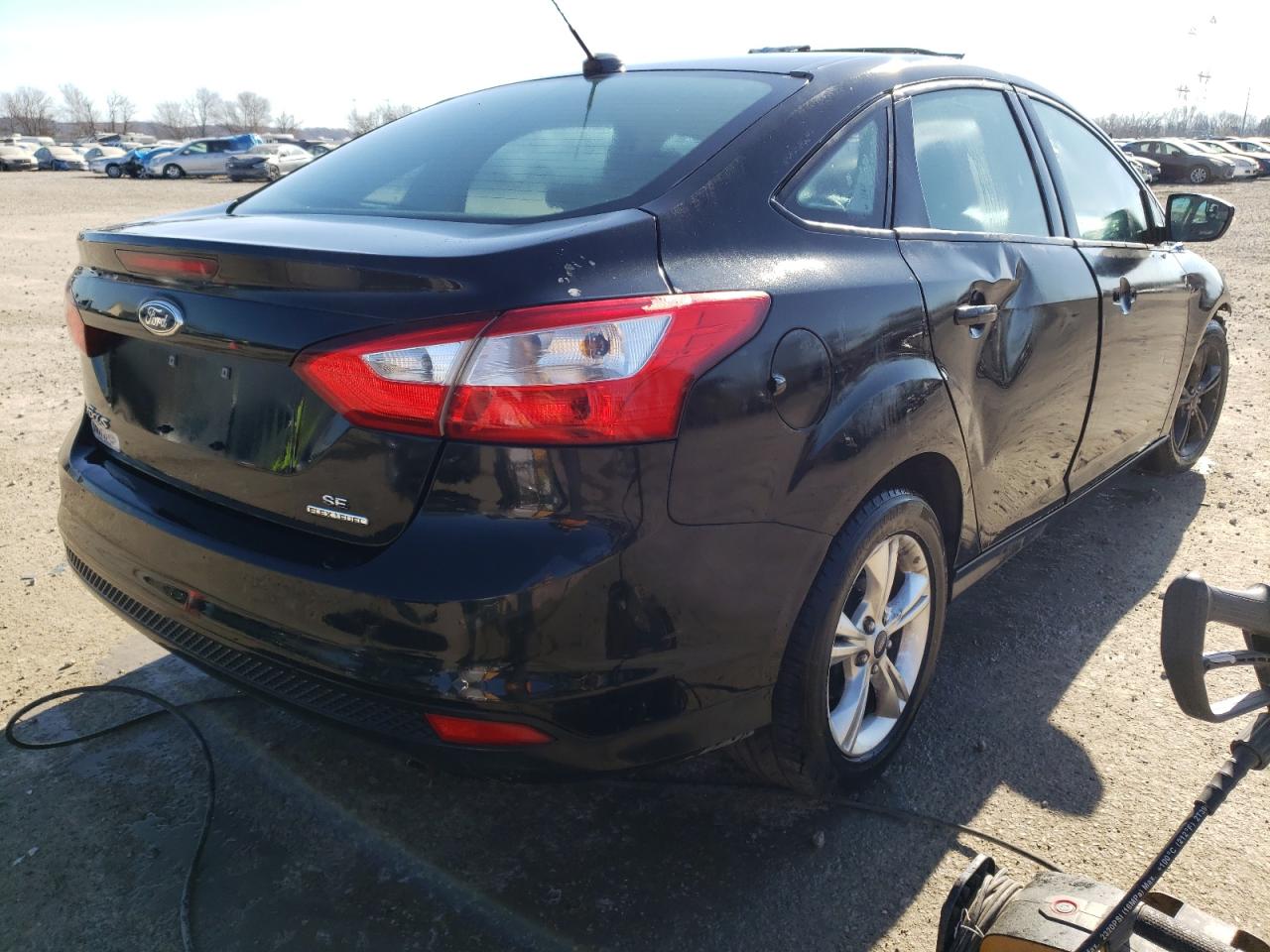 Photo 2 VIN: 1FADP3F25DL350337 - FORD FOCUS 