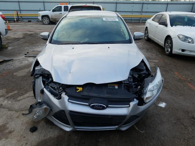 Photo 8 VIN: 1FADP3F25DL352993 - FORD FOCUS SE 