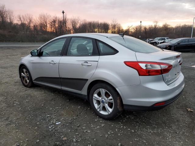 Photo 1 VIN: 1FADP3F25DL358664 - FORD FOCUS SE 