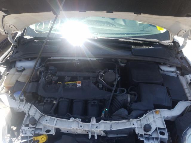 Photo 6 VIN: 1FADP3F25DL369793 - FORD FOCUS SE 