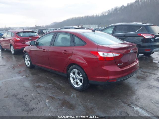 Photo 2 VIN: 1FADP3F25DL370040 - FORD FOCUS 