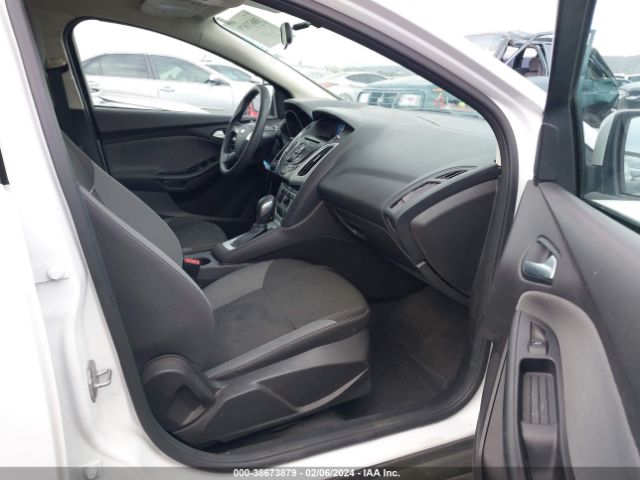 Photo 4 VIN: 1FADP3F25EL156554 - FORD FOCUS 