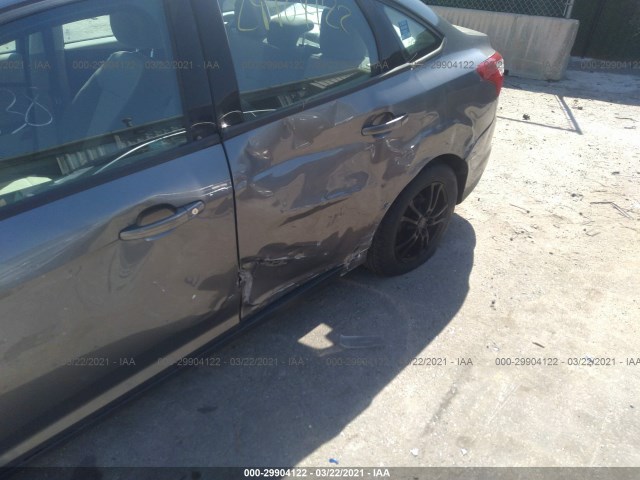 Photo 5 VIN: 1FADP3F25EL253995 - FORD FOCUS 