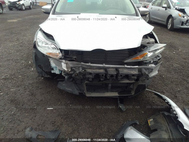 Photo 5 VIN: 1FADP3F25EL266388 - FORD FOCUS 