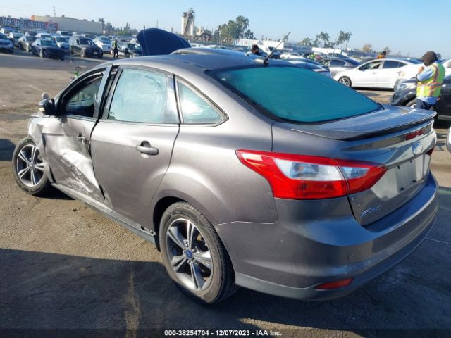 Photo 2 VIN: 1FADP3F25EL321454 - FORD FOCUS 