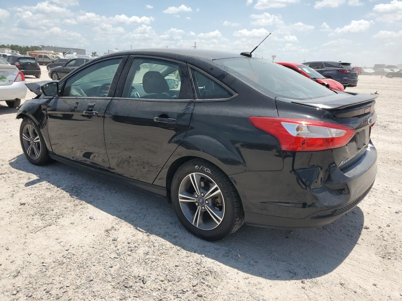 Photo 1 VIN: 1FADP3F25EL348704 - FORD FOCUS 