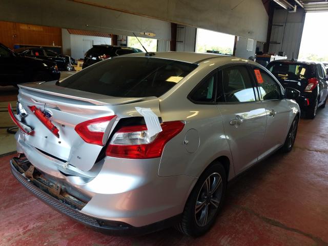 Photo 3 VIN: 1FADP3F25EL388832 - FORD FOCUS SE 