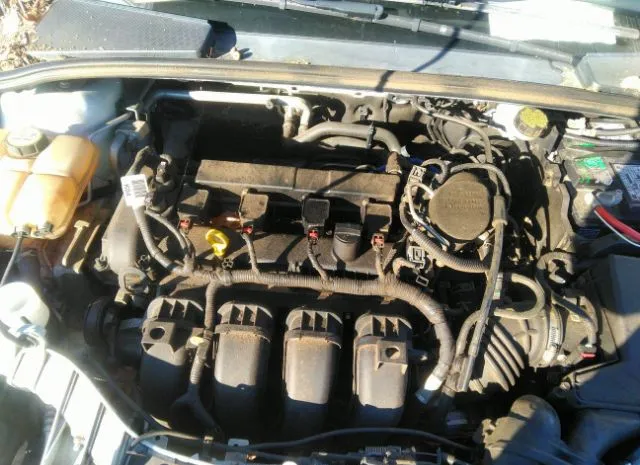 Photo 9 VIN: 1FADP3F25EL425507 - FORD FOCUS 