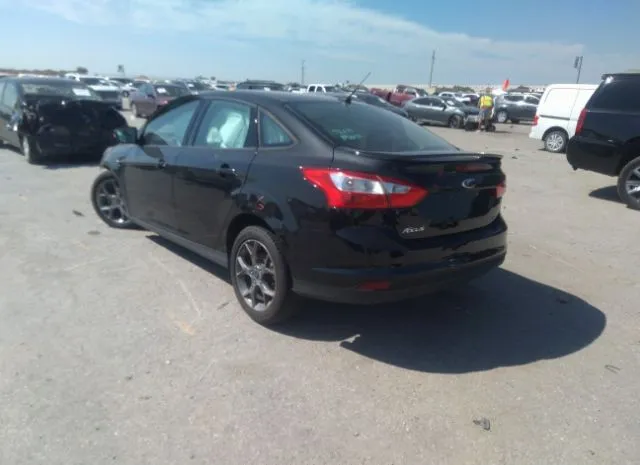 Photo 2 VIN: 1FADP3F25EL456000 - FORD FOCUS 