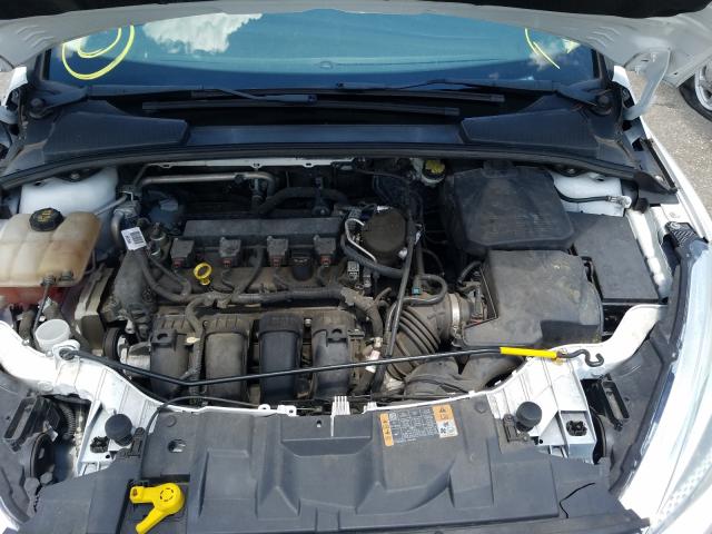 Photo 6 VIN: 1FADP3F25FL205513 - FORD FOCUS SE 